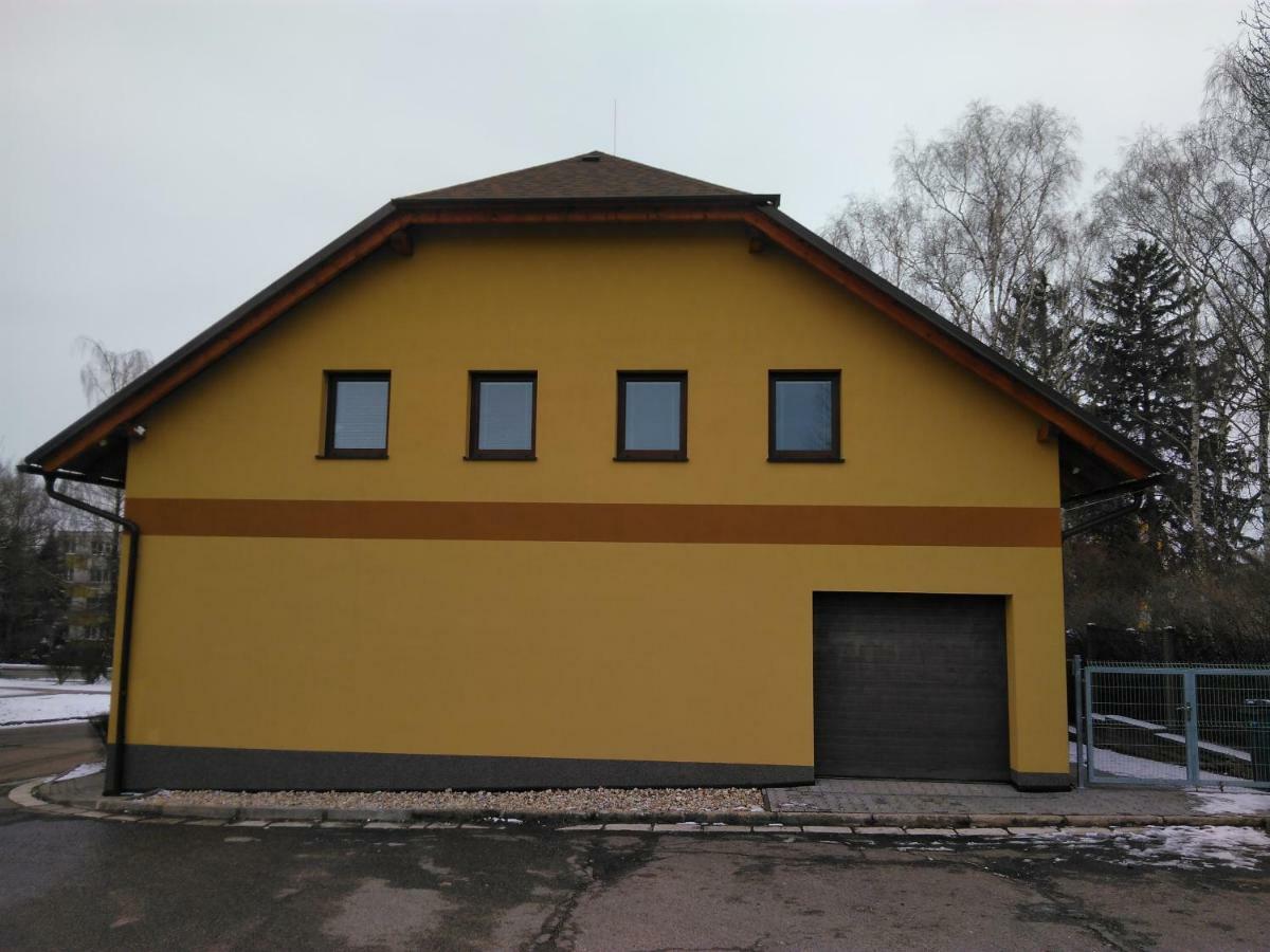 Hotel Vinotéka U Kozů Nové Město nad Metují Exterior foto